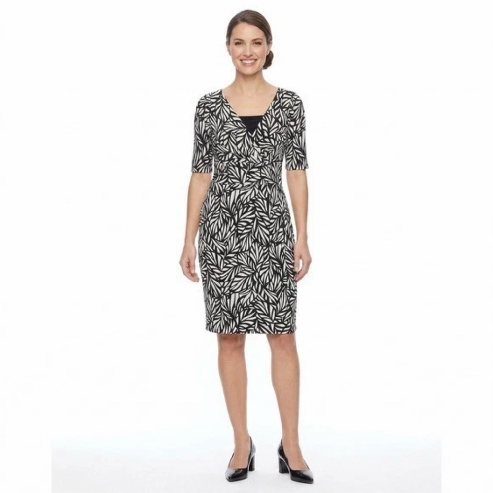 Maggy London Black and White Leaf Printed Dress